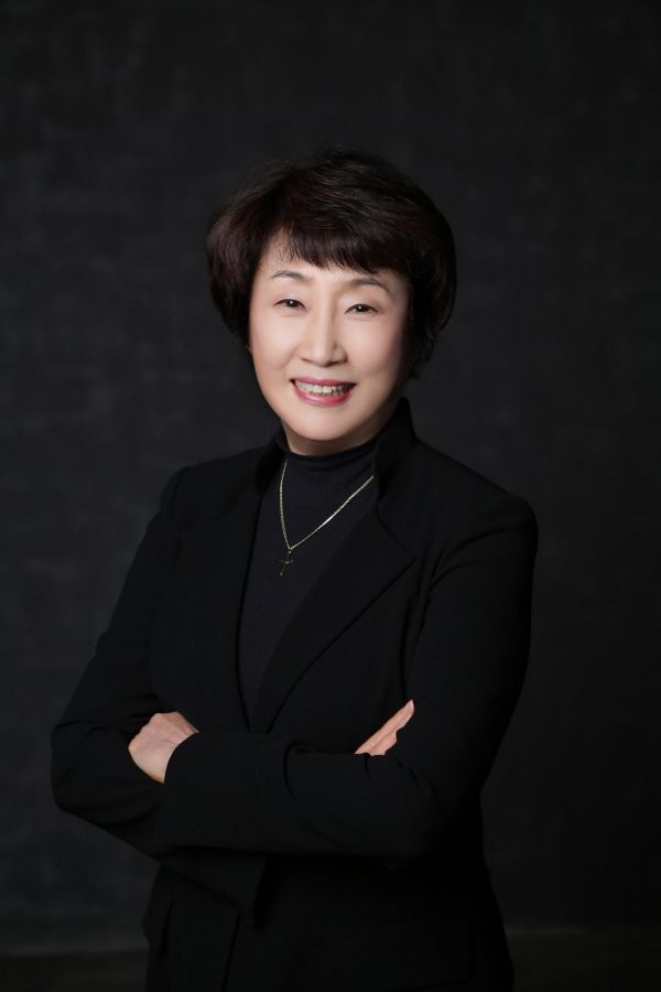 샹떼자듀합창단 김혜옥 음악 감독