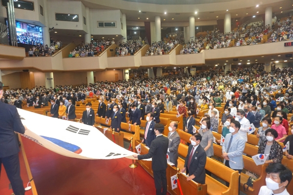 한국교회총연합회(대표회장 류영모 목사, 이하 한교총)는 10일 서울 영등포구 소재 여의도순복음교회에서 ‘8.15 광복 77주년 한국교회 기념예배’를 개최했다.