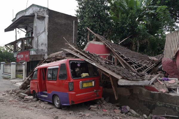 지진이 발생한 인도네시아 서자바 지역의 모습